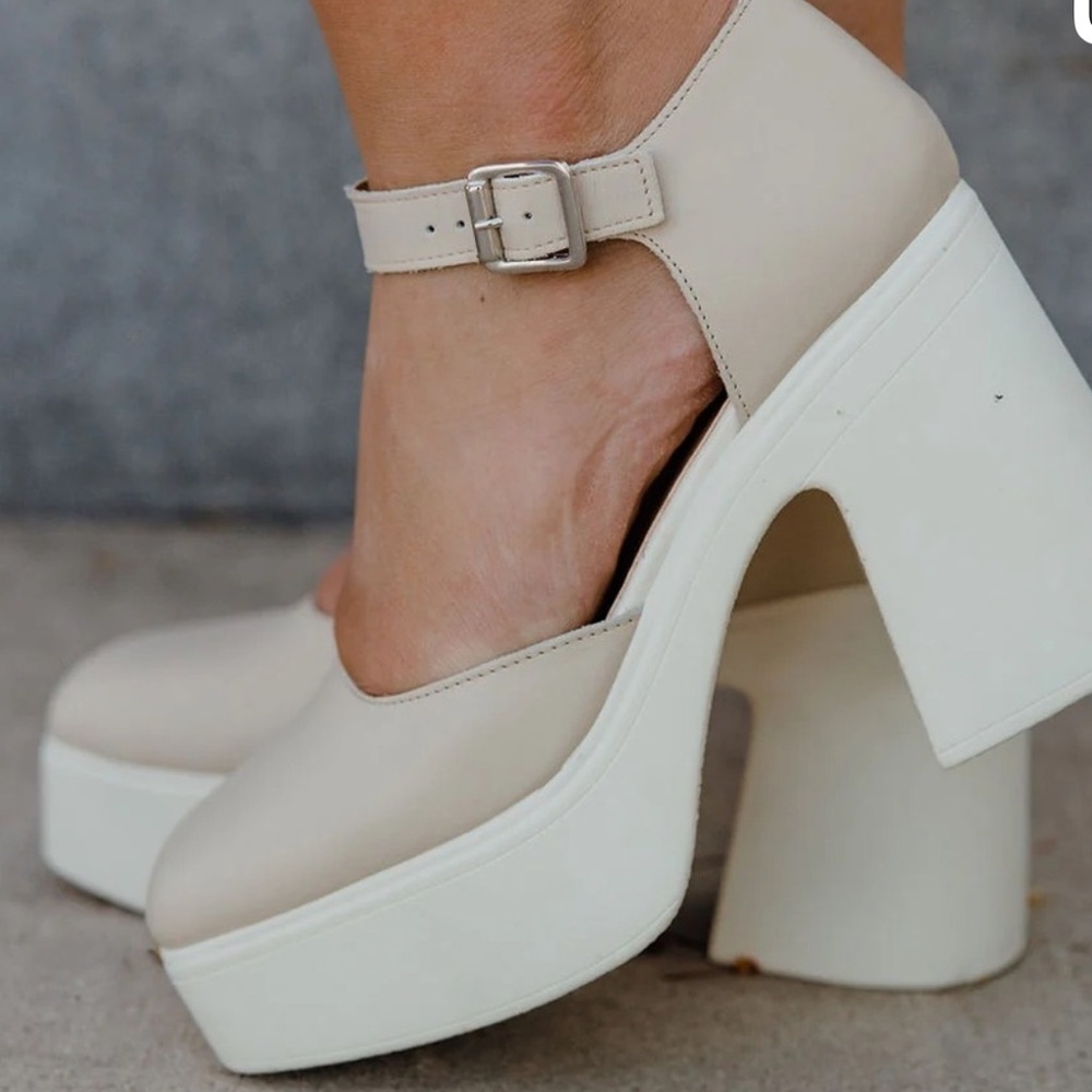 Chic Beige Platform Heels